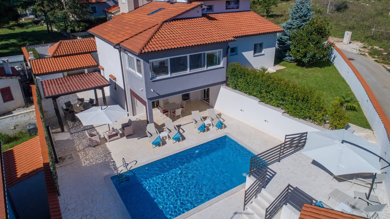 Photo of Outdoor in Buici