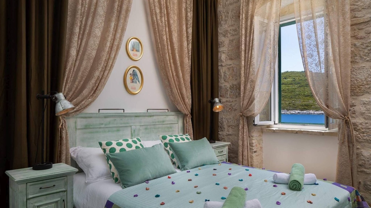 Photo of Bedroom in Cove Rogacic