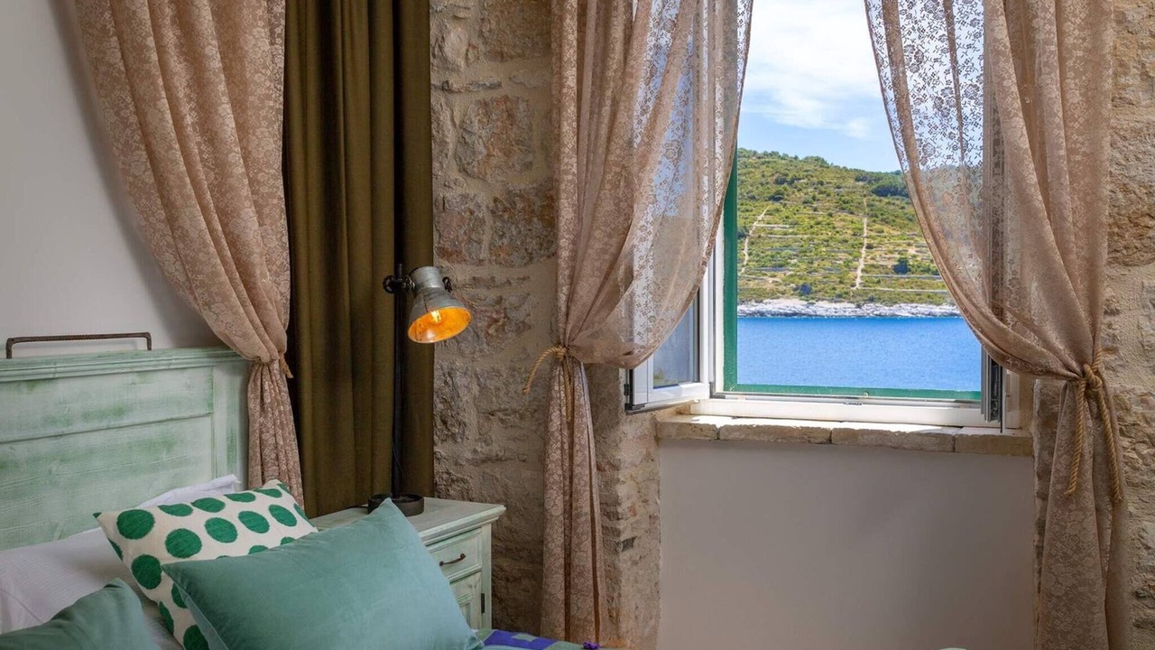 Photo of Bedroom in Cove Rogacic