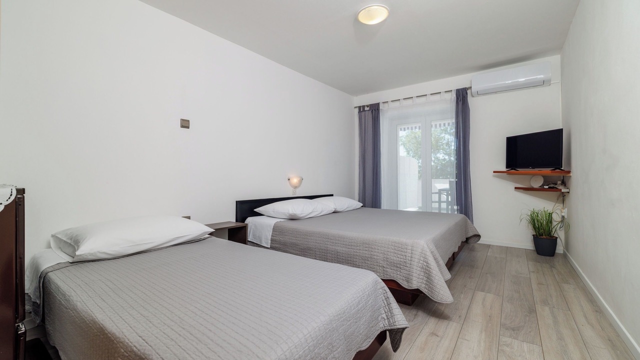 Photo of Bedroom in Klanfari