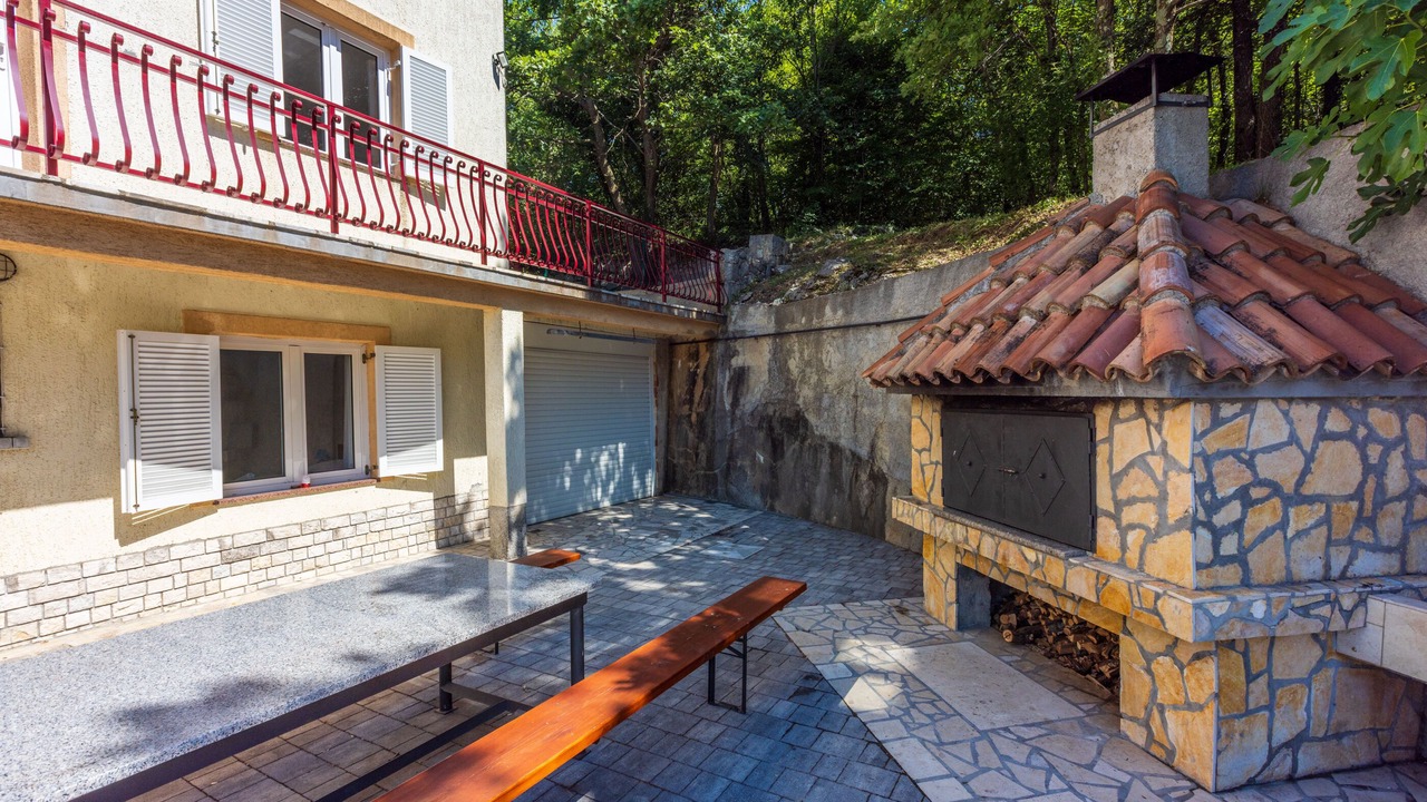 Photo of Patio Balcony in Grizane
