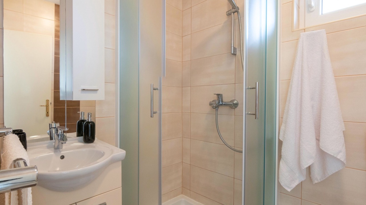 Photo of Bathroom in Mandre