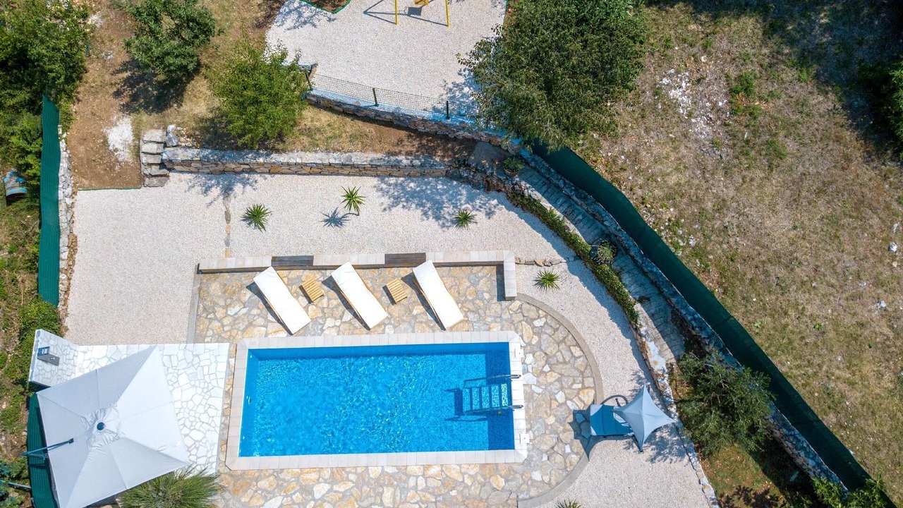 Photo of Outdoor in Pokrovnik