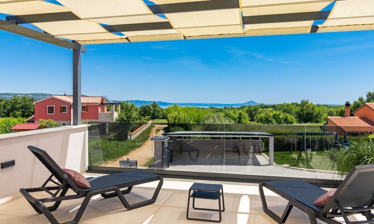 Photo of Patio Balcony in Rebici