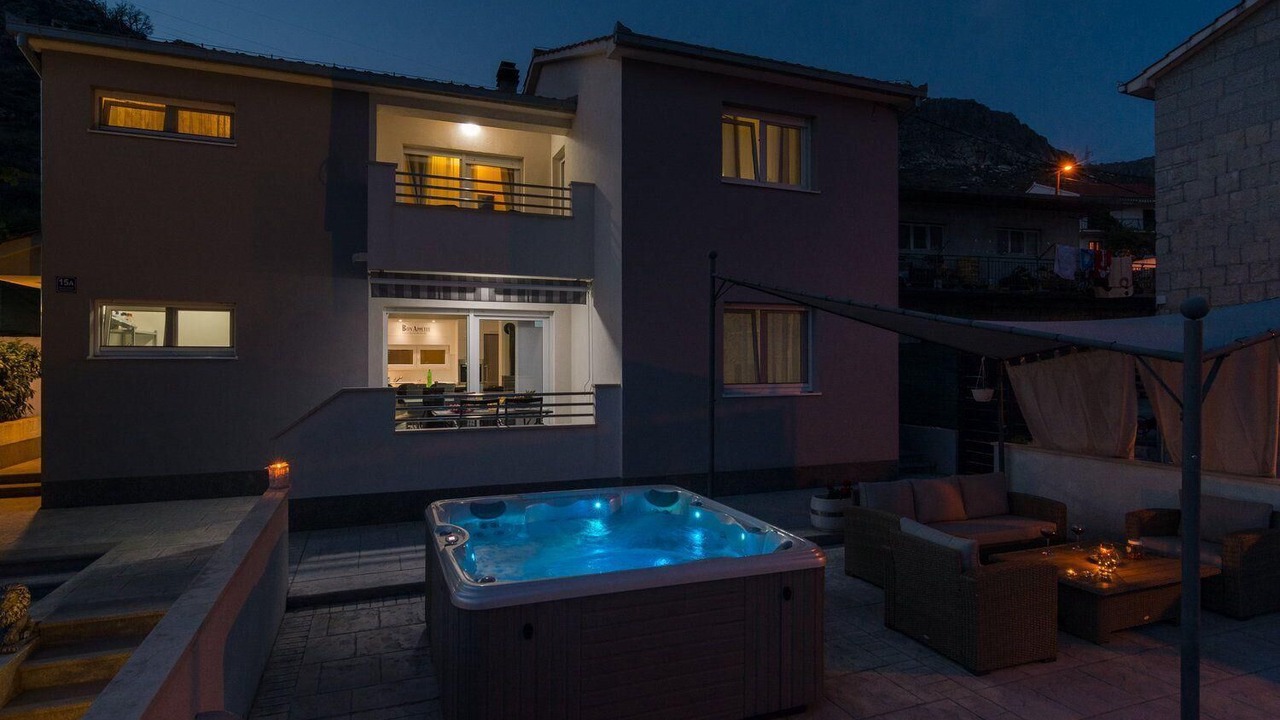 Photo of Patio Balcony in Mravince