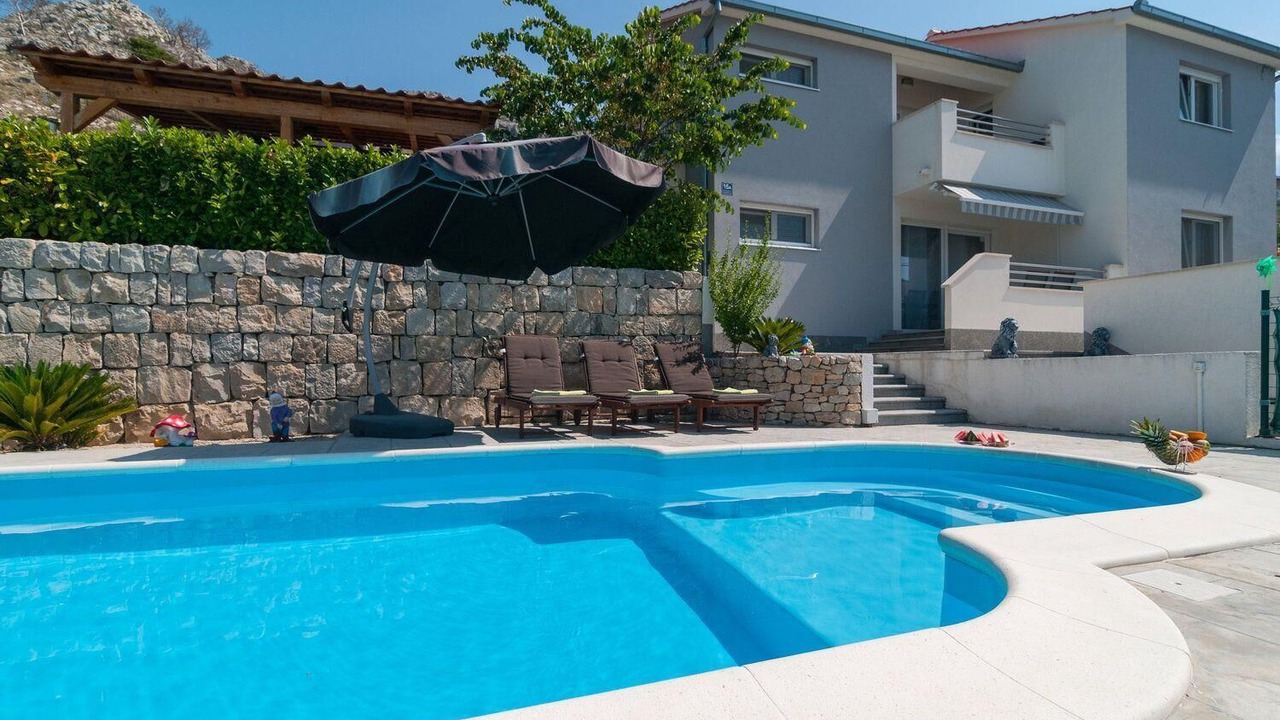 Photo of Outdoor in Mravince
