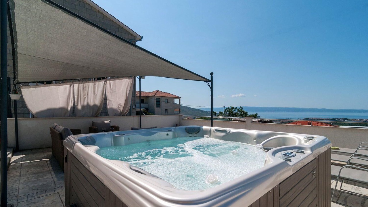 Photo of Patio Balcony in Mravince