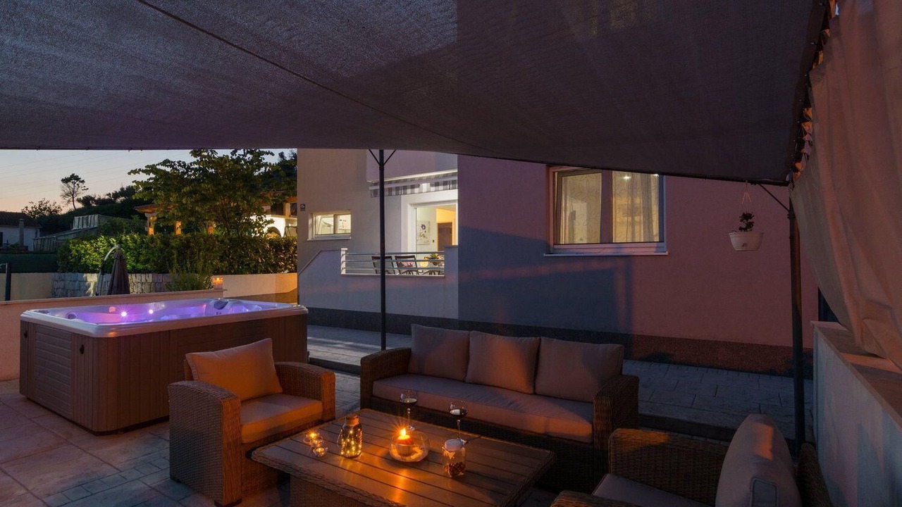 Photo of Patio Balcony in Mravince