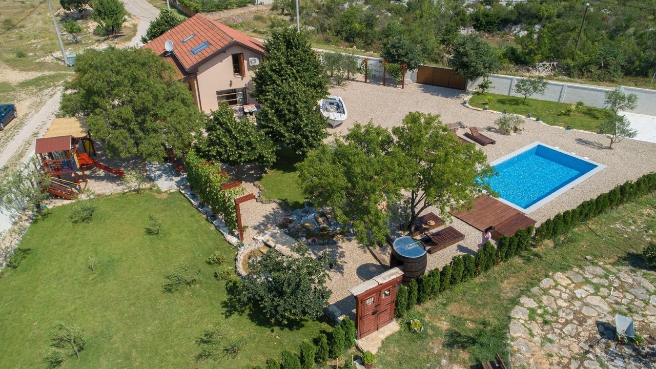 Photo of Outdoor in Smrdelje