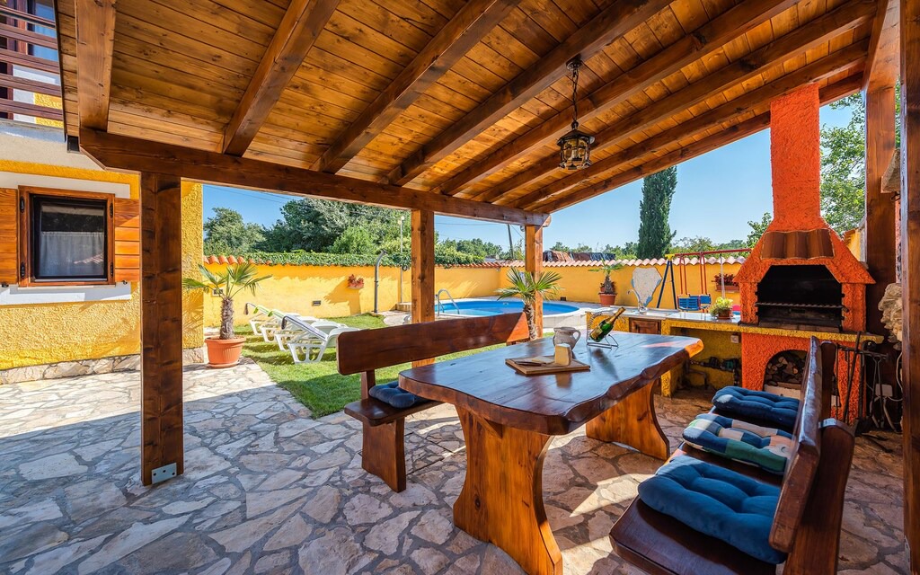 Photo of Patio Balcony in Mali Vareski