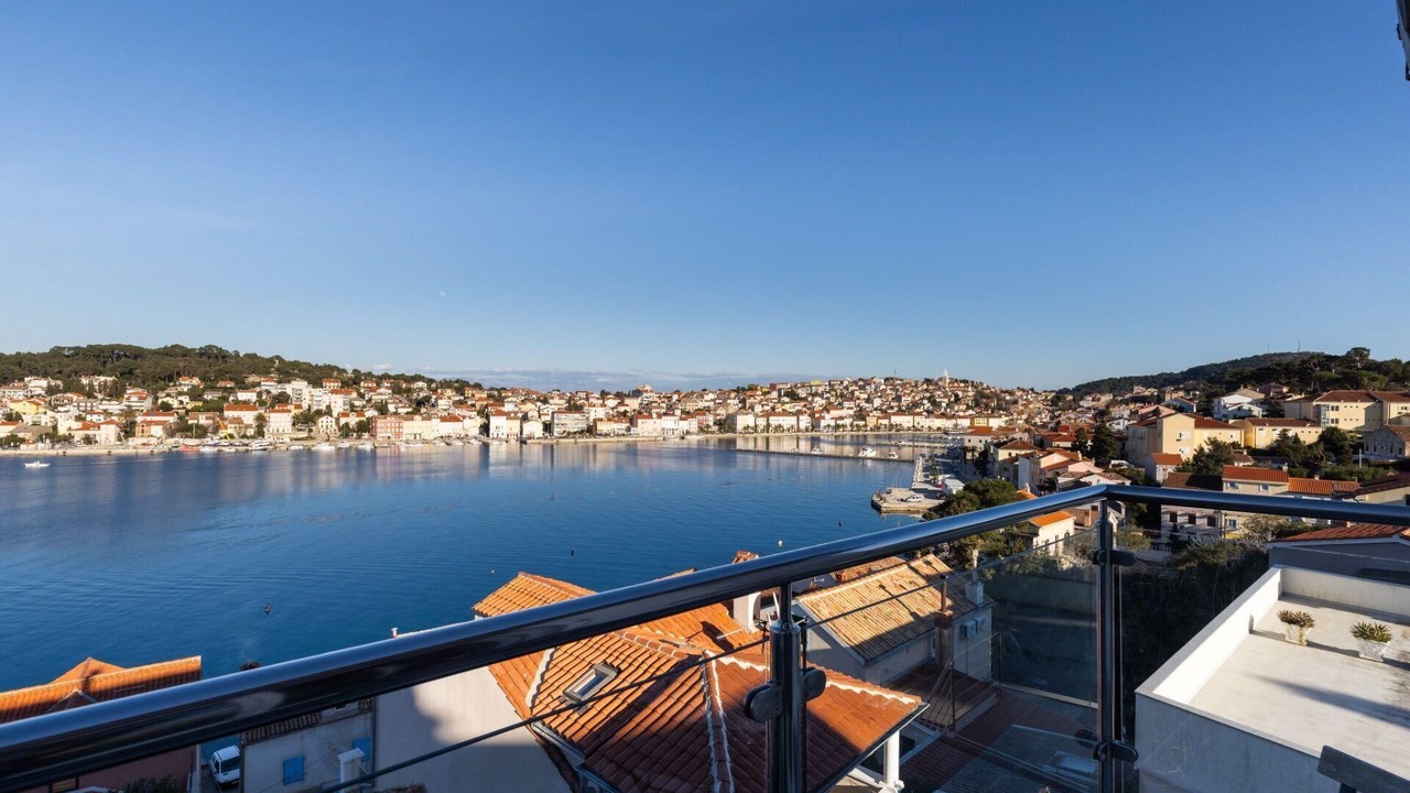 Photo of Outdoor in Cove Murtar