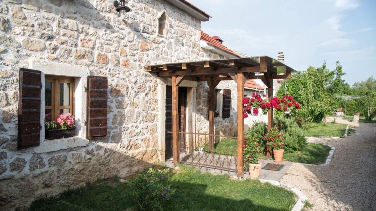 Photo of Outdoor in Bogatic
