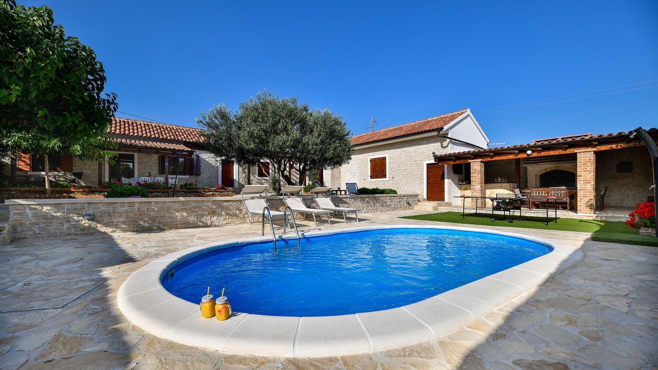 Photo of Outdoor in Lisicici