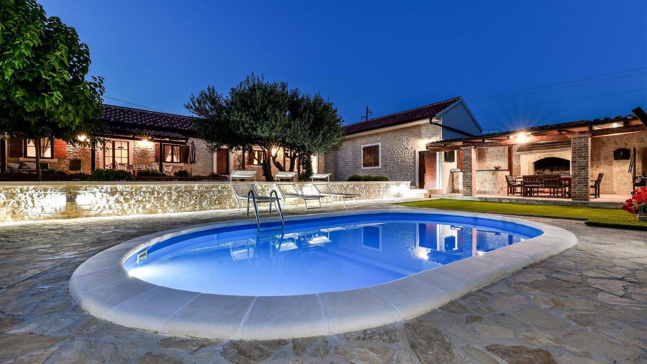 Photo of Outdoor in Lisicici