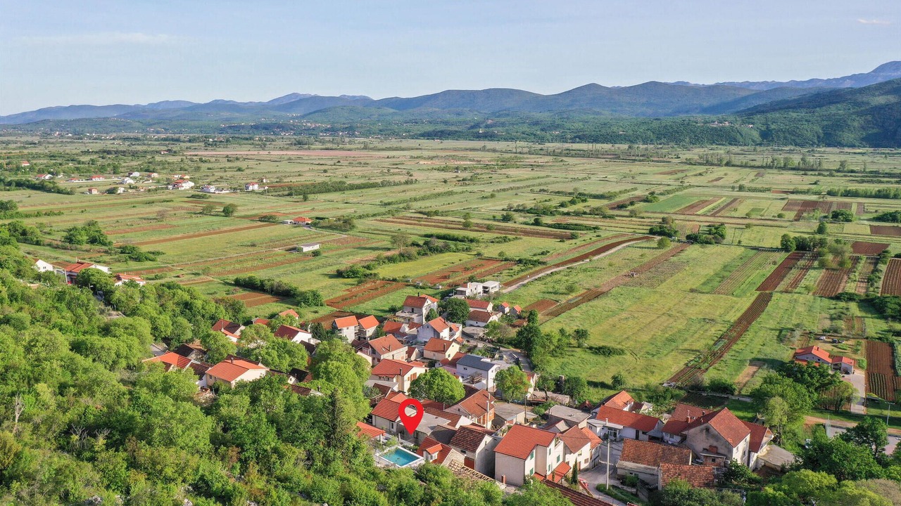 Photo of Others in Knezovici
