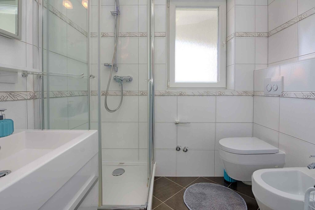 Photo of Bathroom in Vir
