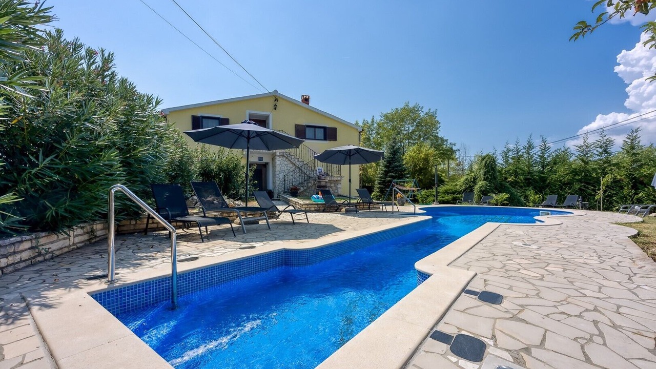Photo of Outdoor in Kapelica