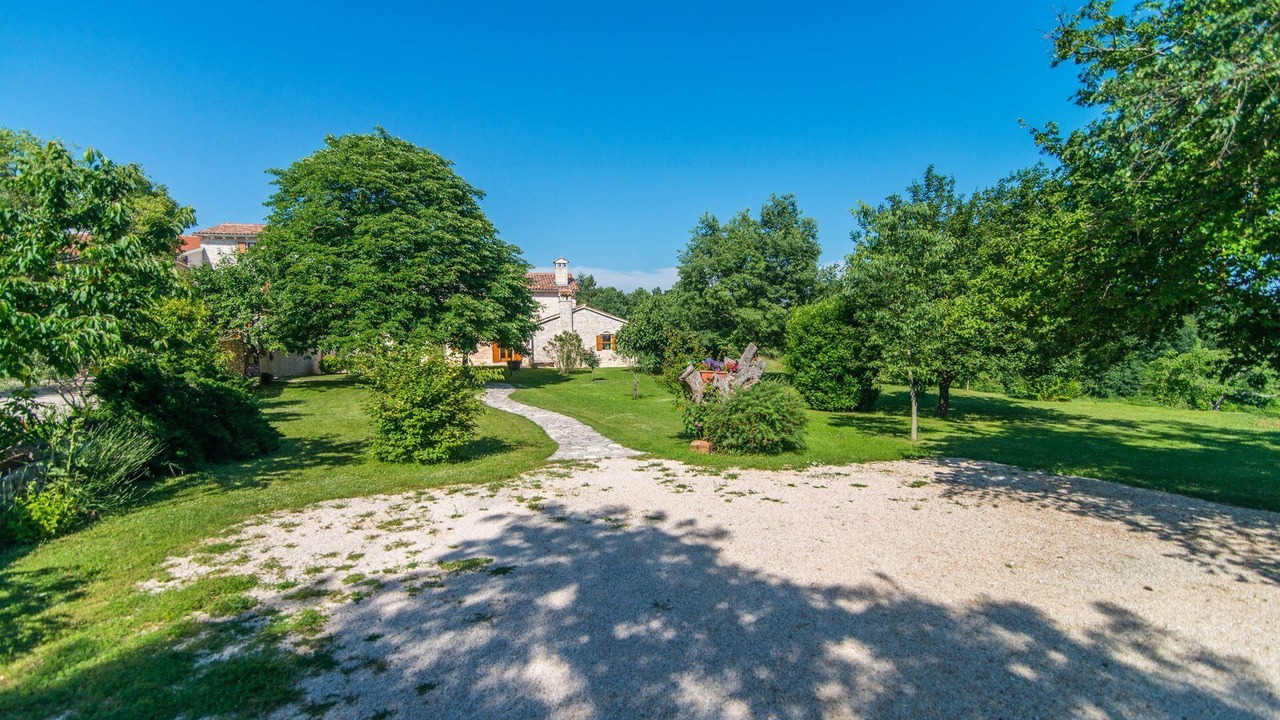 Photo of Outdoor in Krculi
