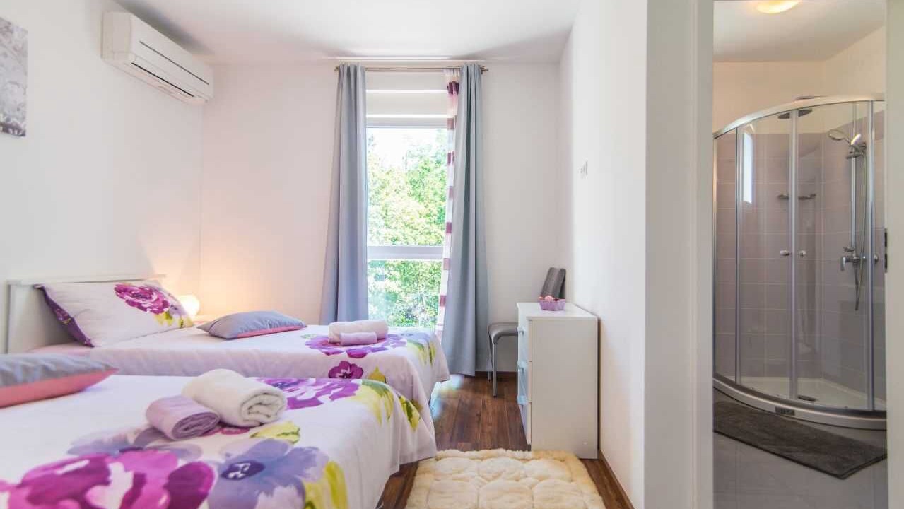 Photo of Bedroom in Santalezi