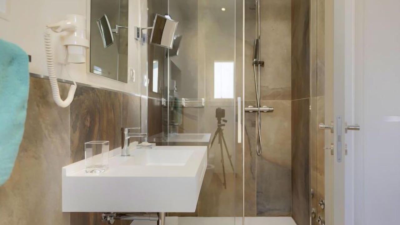 Photo of Bathroom in Diminici