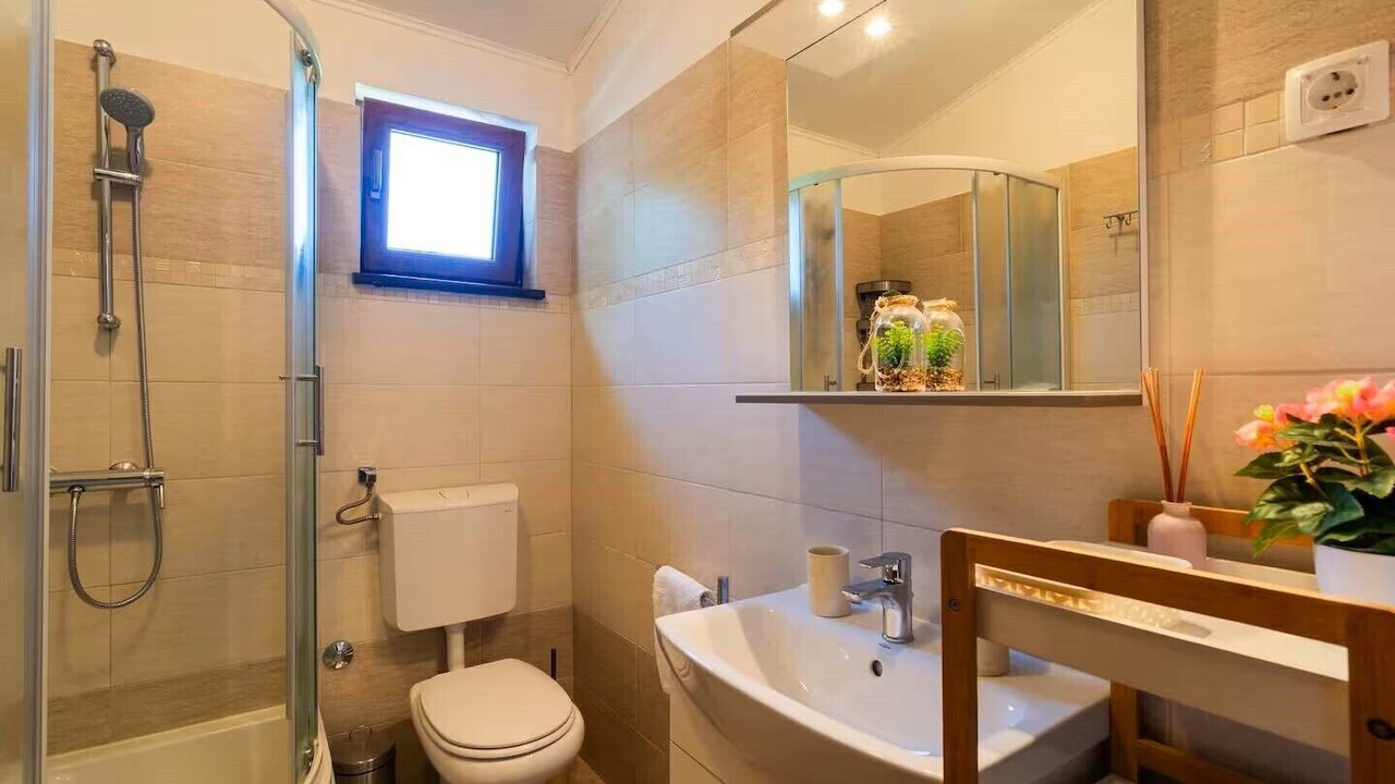 Photo of Bathroom in Sinj
