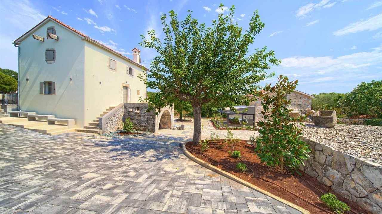 Photo of Outdoor in Nenadici