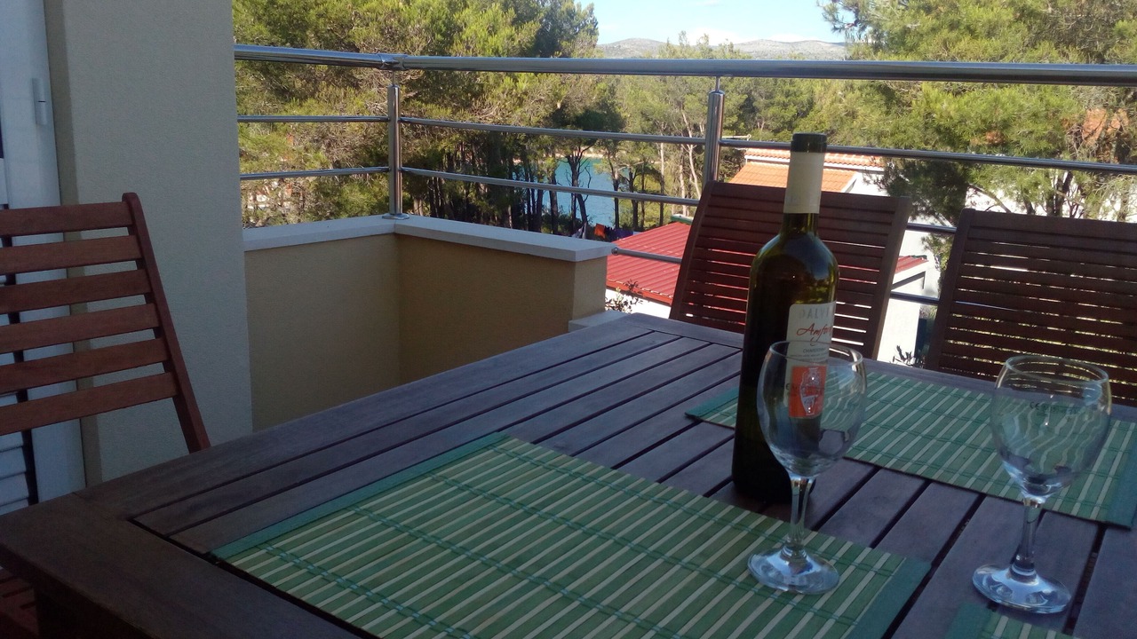 Photo of Patio Balcony in Cove Osibova (Milna)