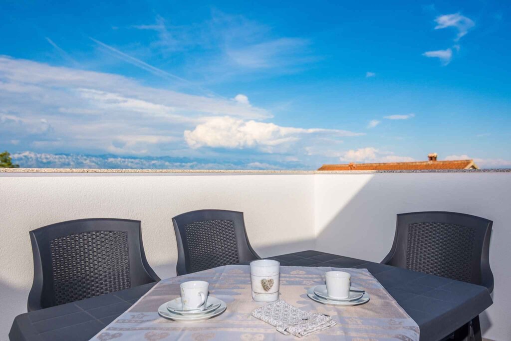 Photo of Patio Balcony in Vir
