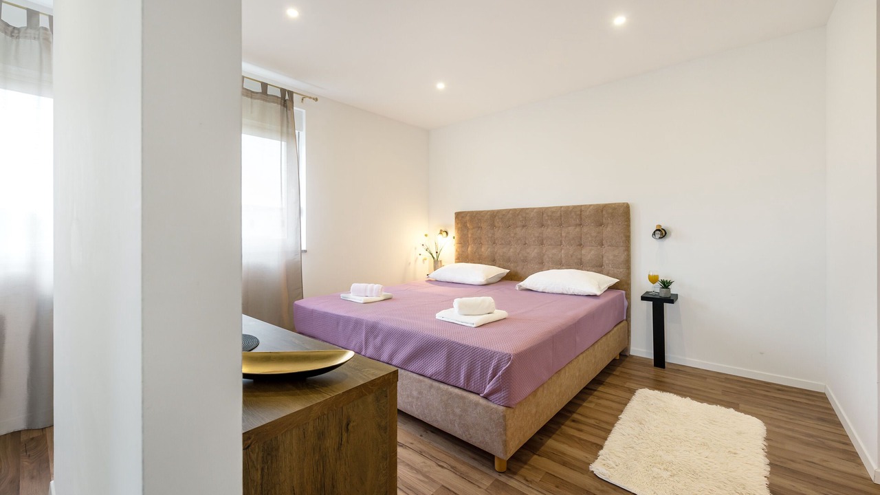 Photo of Bedroom in Srima