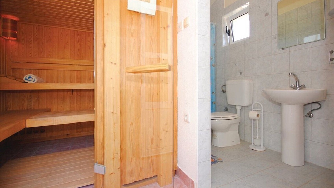Photo of Bathroom in Rudine