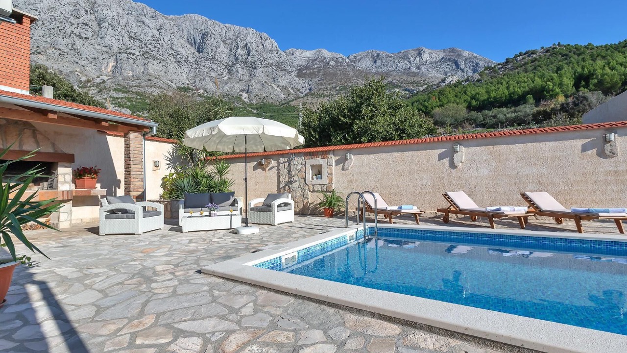 Photo of Outdoor in Blato