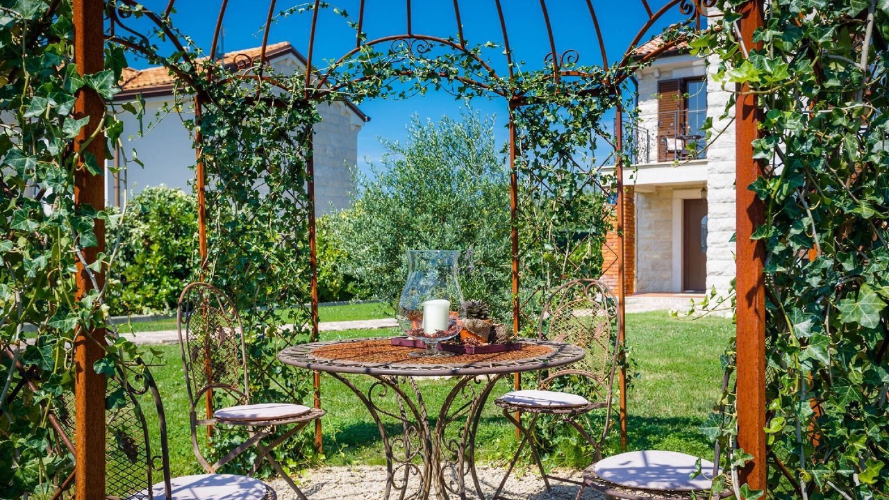 Photo of Outdoor in Kras
