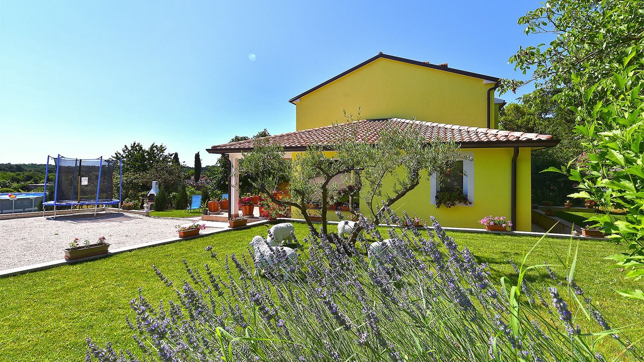 Photo of Outdoor in Zminj