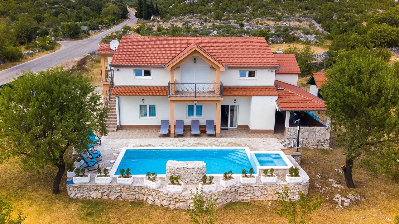 Photo of Outdoor in Lecevica