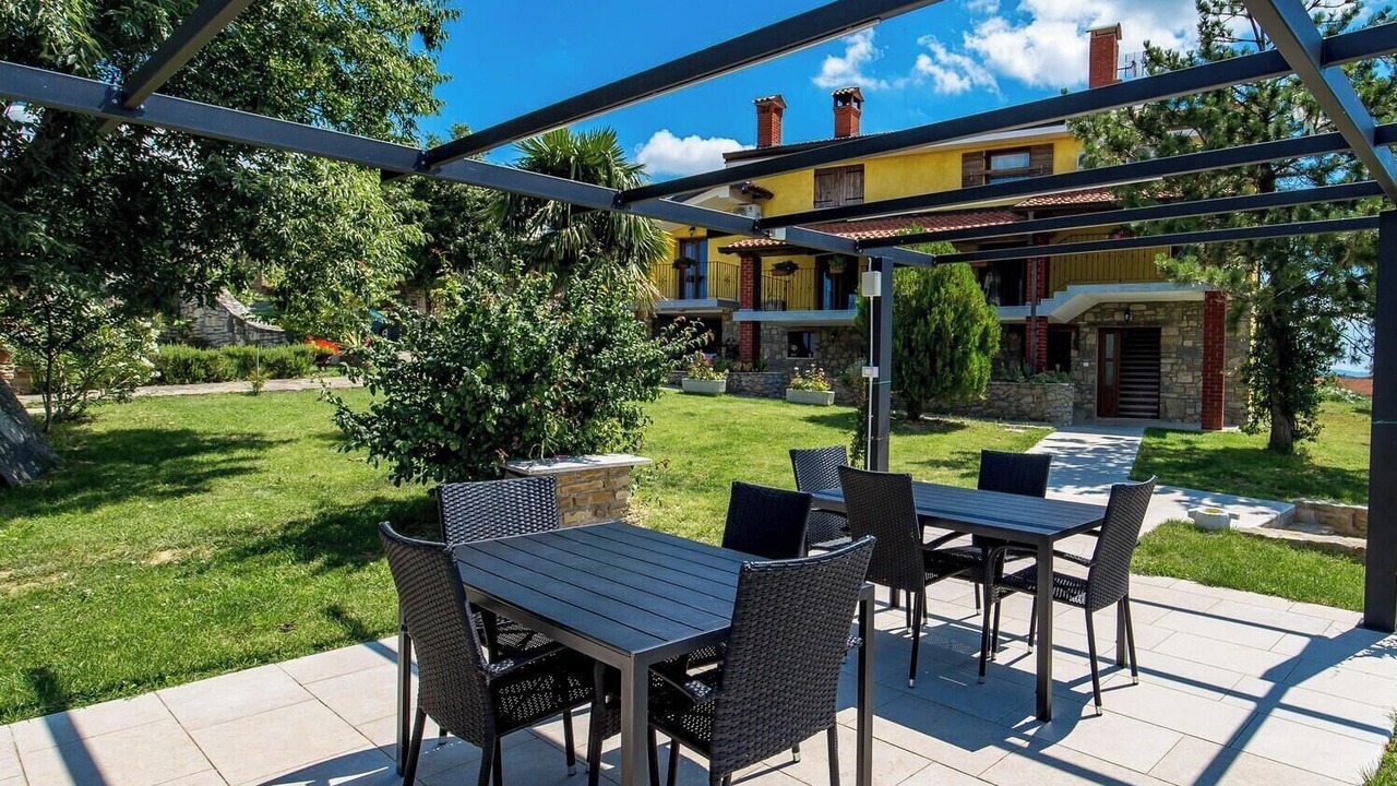 Photo of Outdoor in Vrh