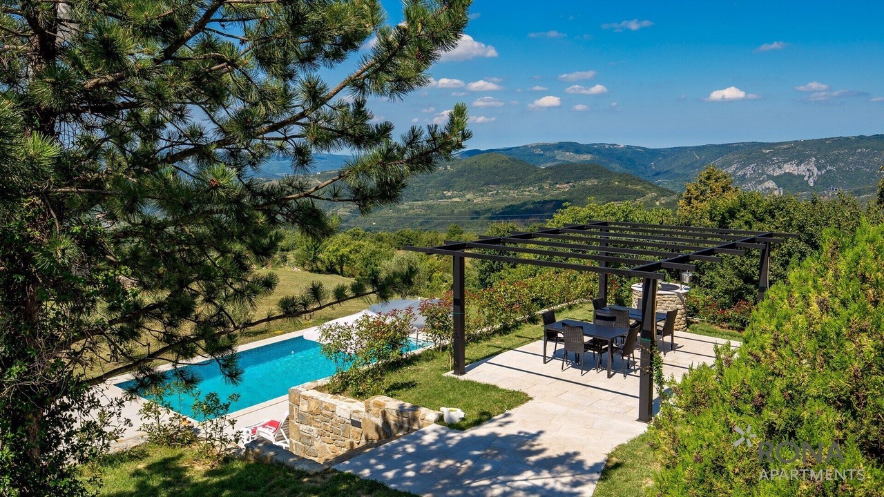 Photo of Outdoor in Vrh