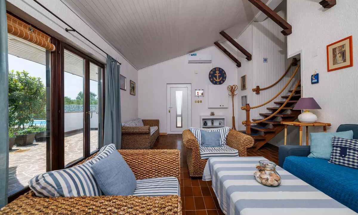 Photo of Livingroom in Kornic