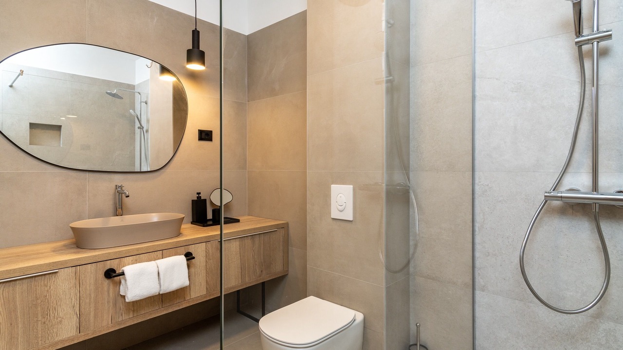 Photo of Bathroom in Duce