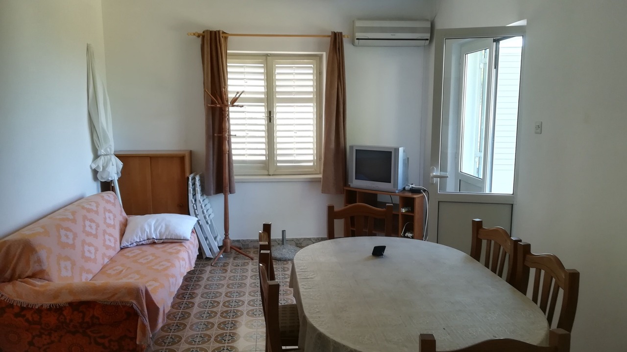 Photo of Livingroom in Muline