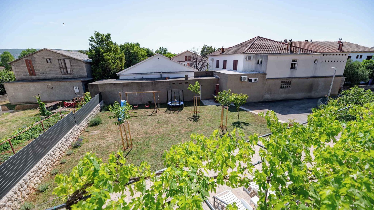 Photo of Outdoor in Seline