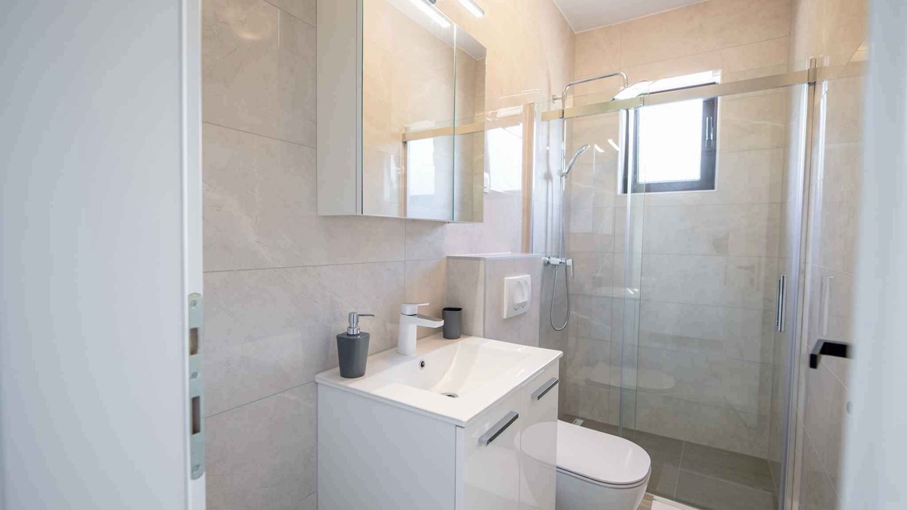 Photo of Bathroom in Seline