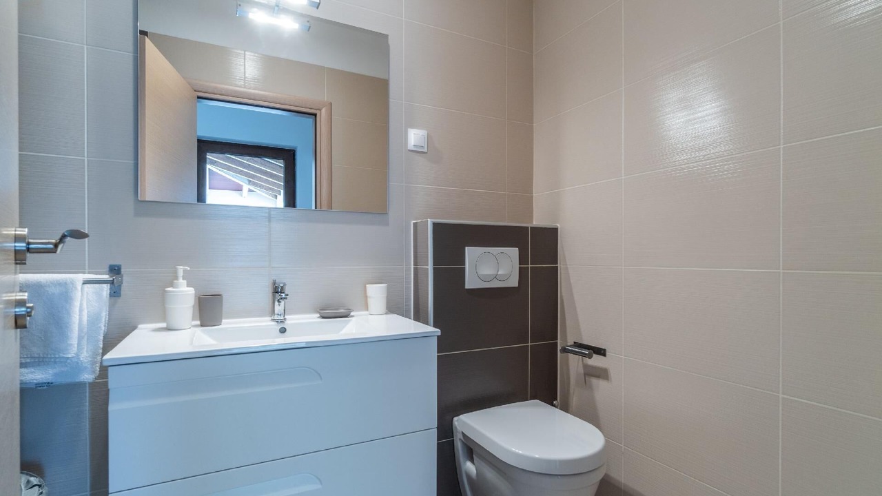Photo of Bathroom in Kavran