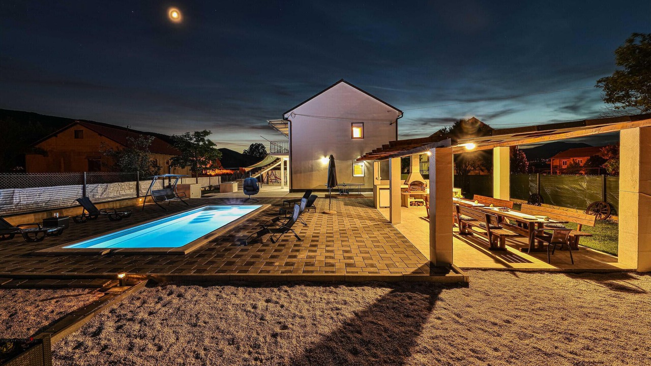 Photo of Outdoor in Drnis