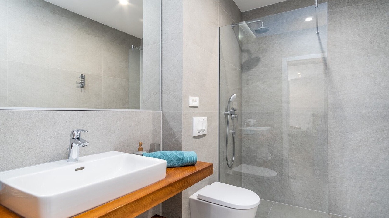 Photo of Bathroom in Duce