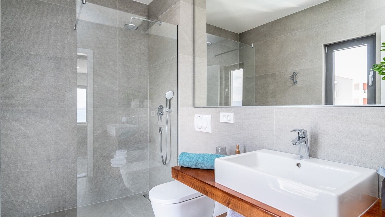 Photo of Bathroom in Duce