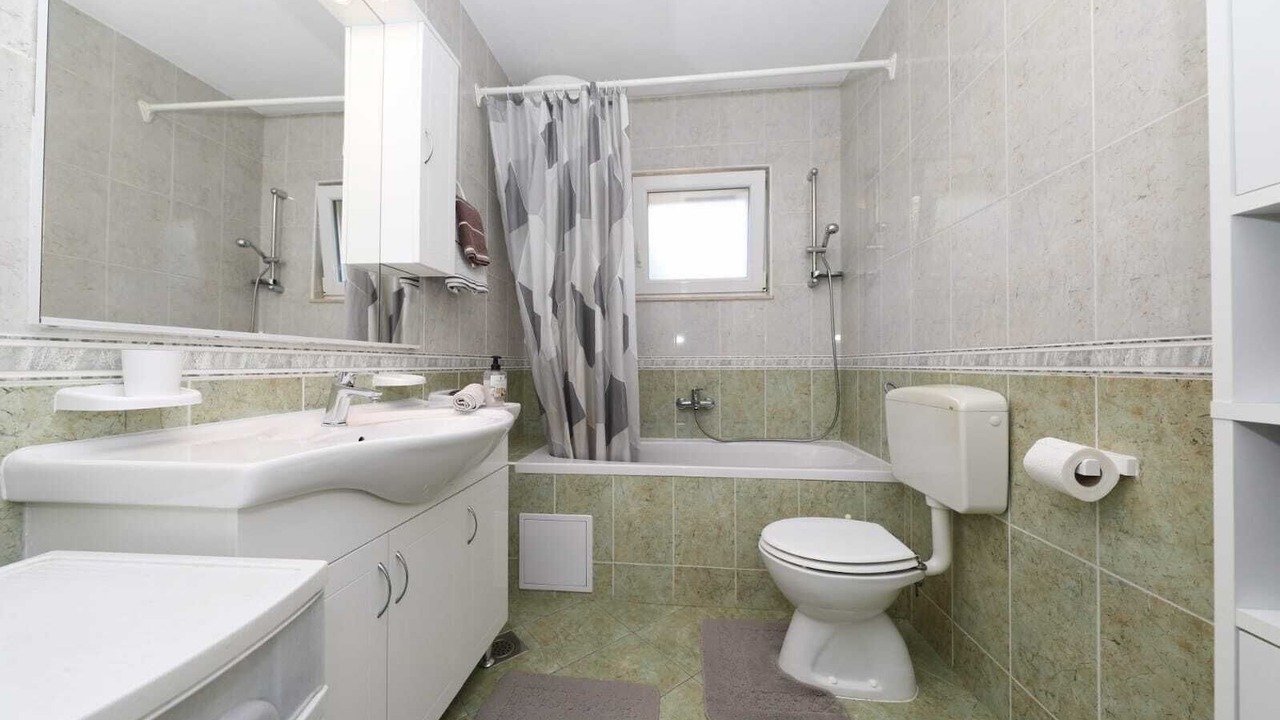 Photo of Bathroom in Rudine