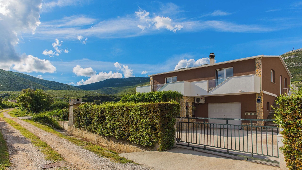 Photo of Outdoor in Rudine