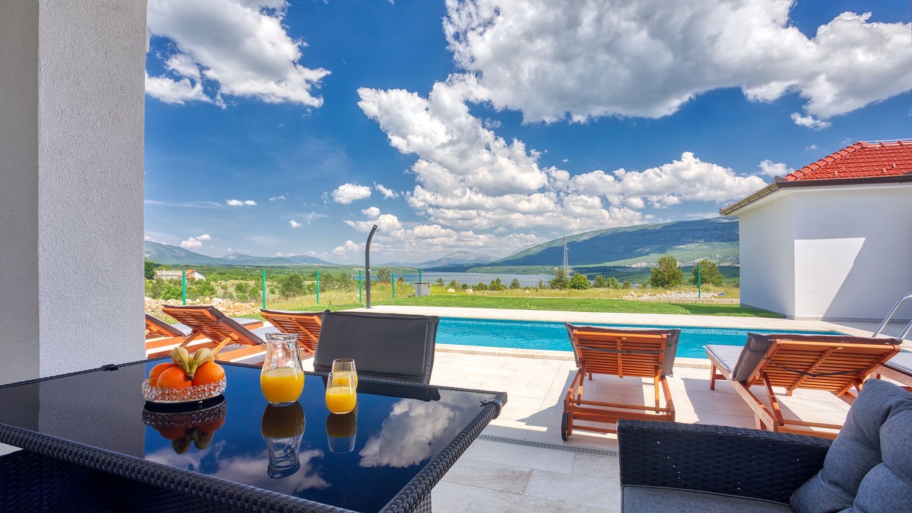 Photo of Outdoor in Hrvace