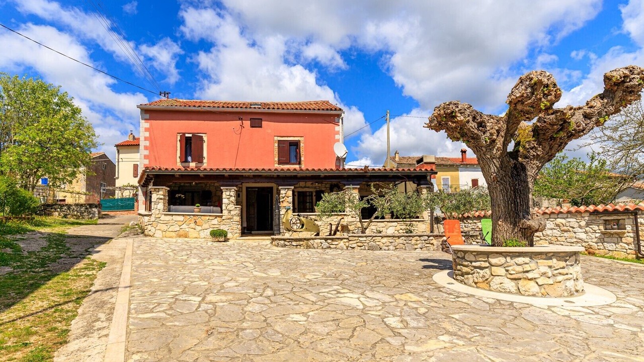 Photo of Outdoor in Kruncici