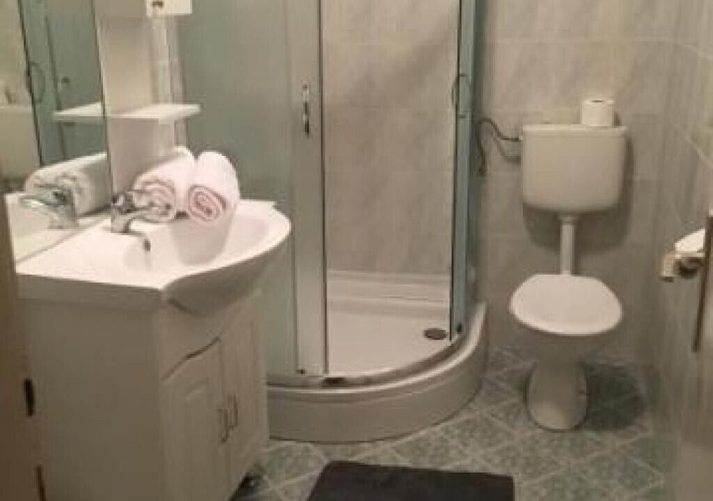 Photo of Bathroom in Turanj